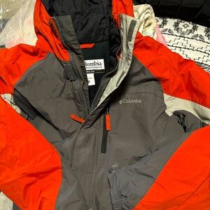 Columbia orange and gray boys winter coat in very good condition